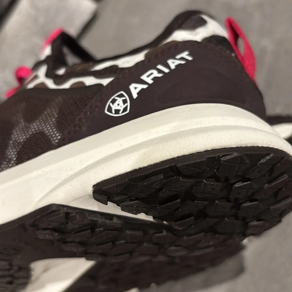 Ariat Fuse Cow Print Lightweight EVA midsole mesh & synthetic upper, rubber sole - Picture 9 of 9